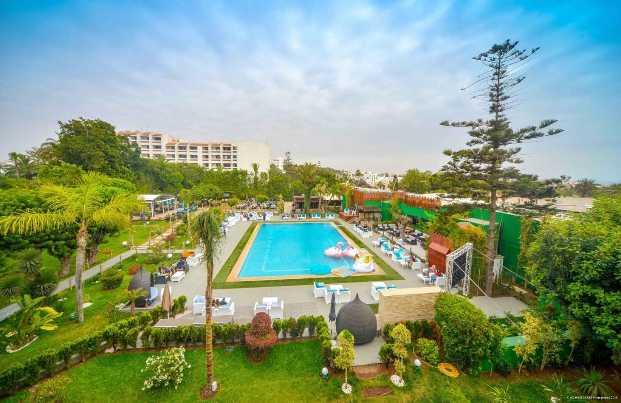 Mabrouk Hotel And Suites- Adult Only Agadir Bagian luar foto